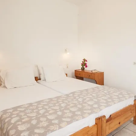 Niriis Aparthotel *