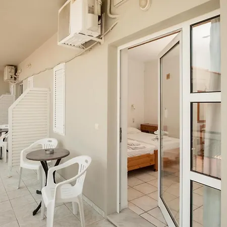Aparthotel Niriis *