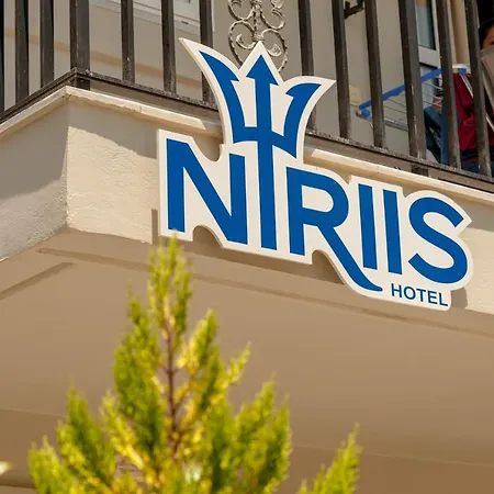 アパートホテル Niriis カト・ダラトソ