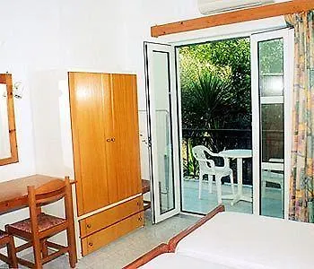 Aparthotel Niriis Kato Daratso