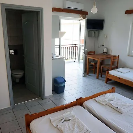Niriis Aparthotel *