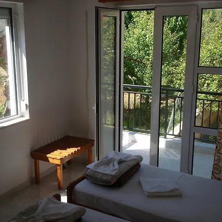 Aparthotel Niriis *